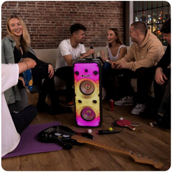 Lamax PartyBoomBox W700 LifeStyle